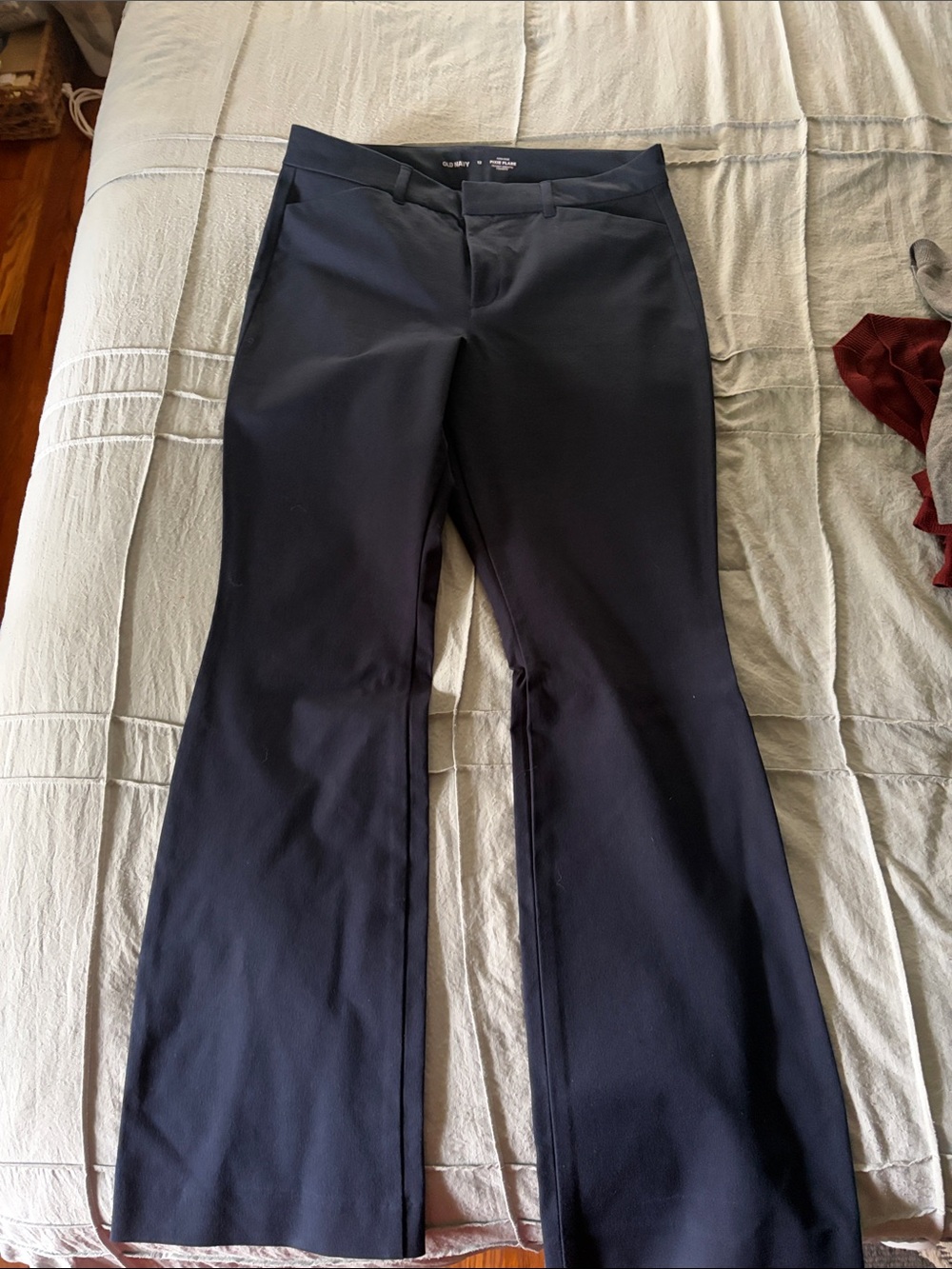 Women’s Old Navy pixie flare Pants